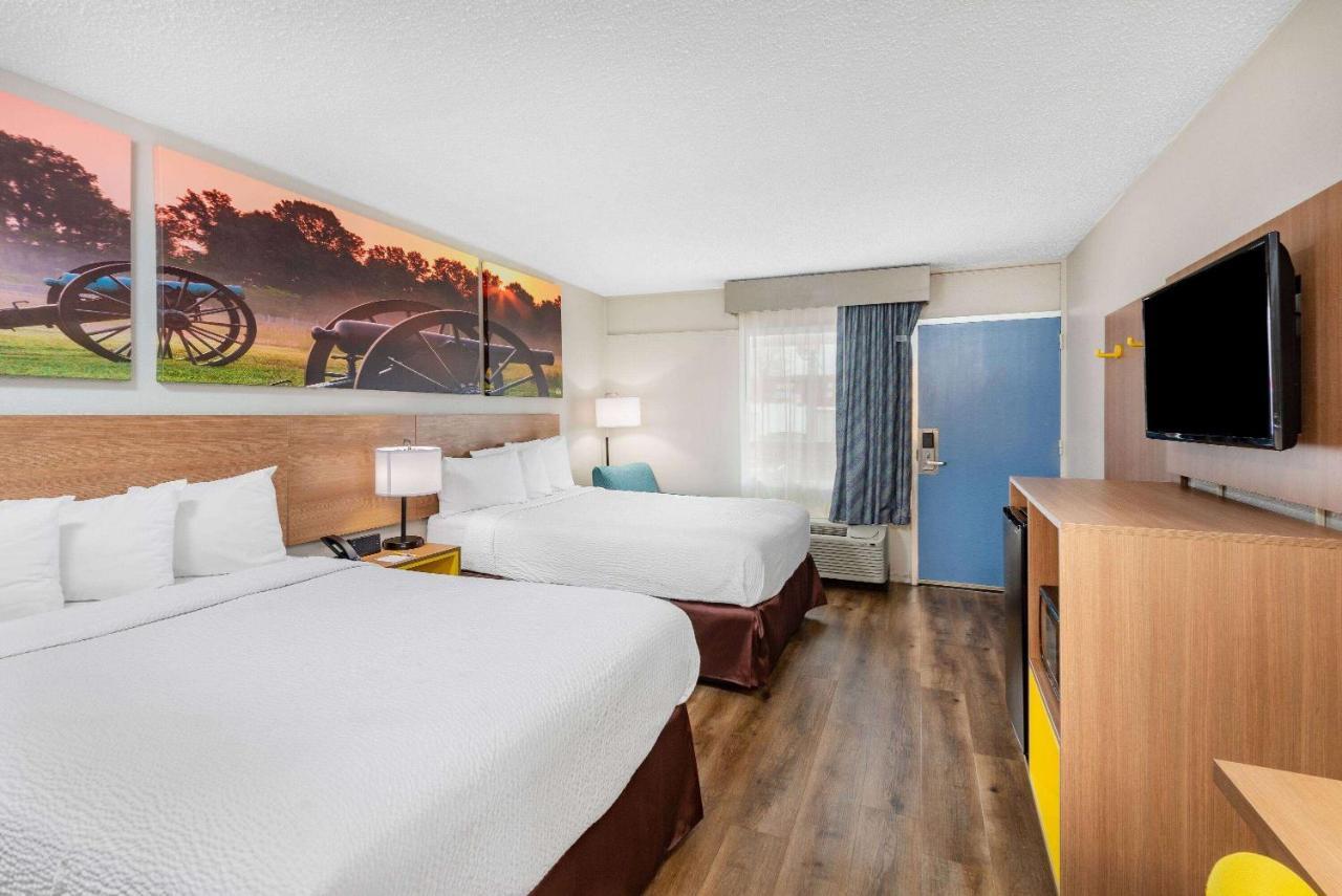 Days Inn By Wyndham Charlottesville/University Area Екстер'єр фото
